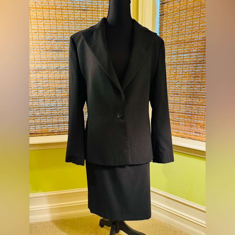 Versace Sophisticated Dark Navy Blue Pinstripe Blazer and Skirt Set